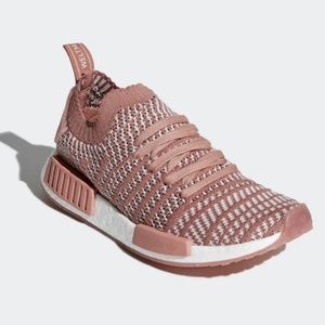 Adidas NMD R1 STLT Primeknit Boost in dusty pink